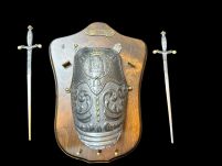 Cudna  Panoplia  rycerska z uchwytami na klucze  AG39/A.01 - 4