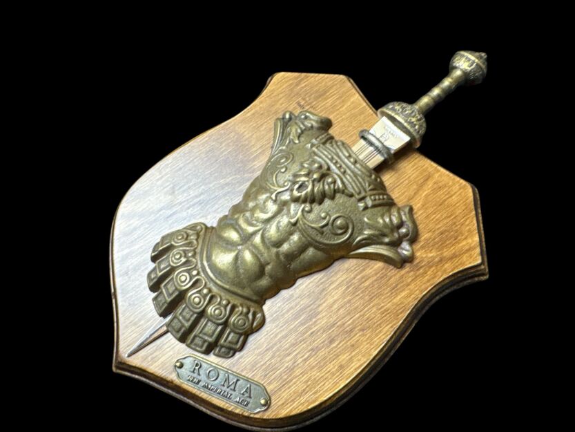 Panoplia  rycerska z rzymskim gladiusem AG39/28.01