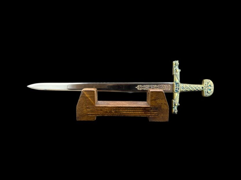 NOŻYK DO LISTÓW MINIATURKA HISTORYCZNY MIECZ KAROLA WIELKIEGO (06)plus stojak