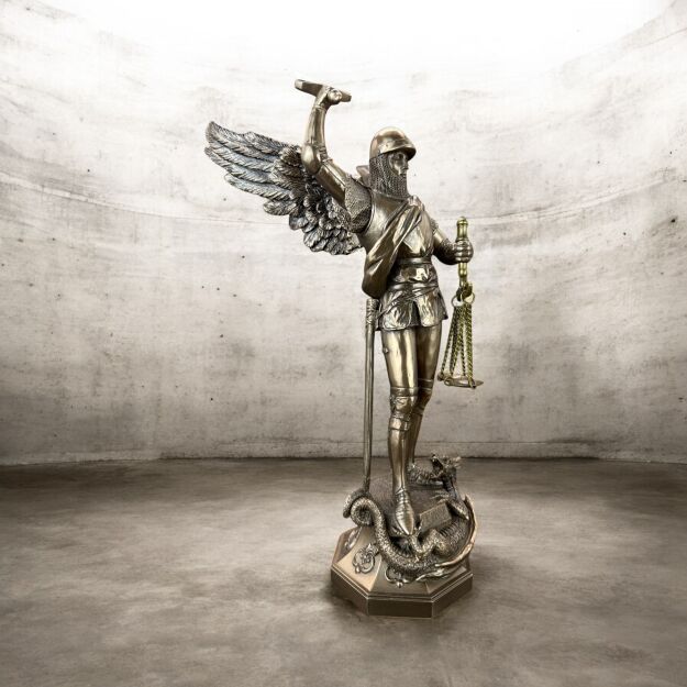 rzeźba figurka Archanioł Michał trzymający wagę  Veronese WU78258A1