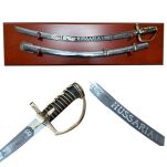 POLSKA SZABLA HUSARSKA  Z PALUCHEM Z XVII W Z POCHWĄ NA TABLO WZ 1750 grawerowana - 2