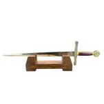 DUŻY NOŻYK DO LISTÓW EKSKALIBUR KRÓLA ARTURA (01) plus stojak - 12